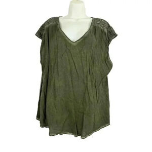 Torrid Washed Challis Lace Top Sz 0 Women's Plus Green V Neck NWT